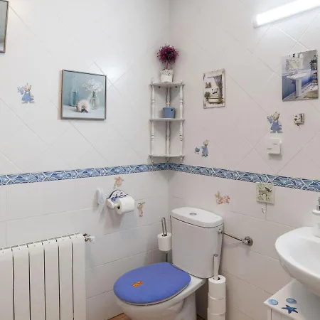 Nyaraló Stunning Mansion In With Balcony Riaza